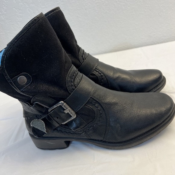 Baretraps Sutton Black Leather Side Zip Boots Moto Lined Ankle Womens Size 8.5M - Picture 6 of 11